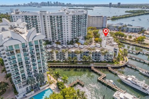 Снять в аренду кондоминиум в Норт-Бей-Виллидж, Флорида 3 спальни, 124.12м2, № 2004627 - фото 6