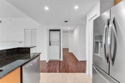 Снять в аренду кондоминиум в Норт-Бей-Виллидж, Флорида 3 спальни, 124.12м2, № 2004627 - фото 19