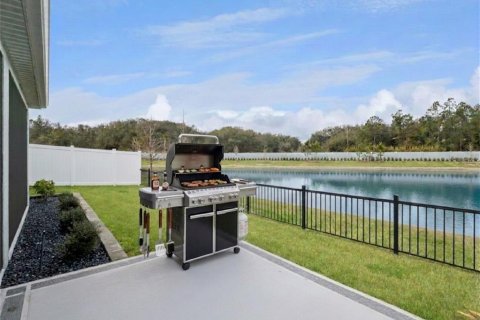 House in The Villages, Florida 3 bedrooms, 180.32 sq.m. № 2110453 - photo 22