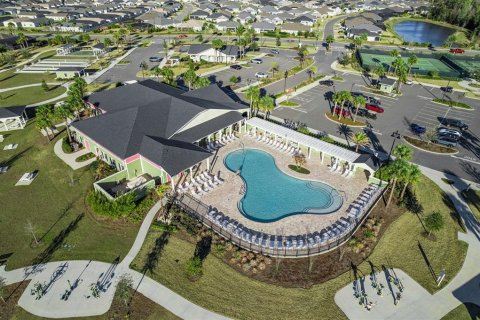 House in The Villages, Florida 3 bedrooms, 180.32 sq.m. № 2110453 - photo 7
