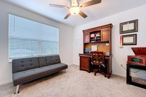 House in Zephyrhills, Florida 5 bedrooms, 205.96 sq.m. № 1917822 - photo 27