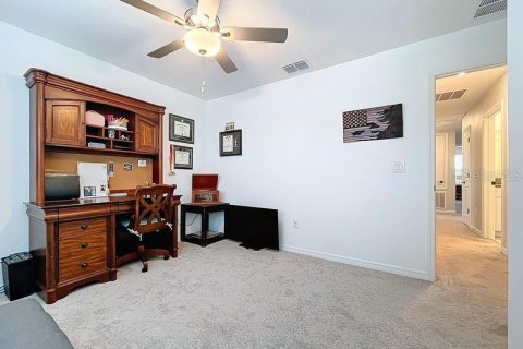 House in Zephyrhills, Florida 5 bedrooms, 205.96 sq.m. № 1917822 - photo 28