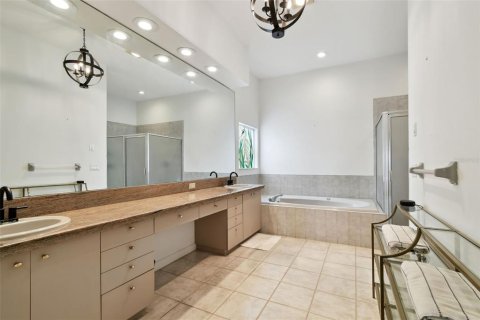 Casa en venta en Lutz, Florida, 4 dormitorios, 338.72 m2 № 1827087 - foto 22