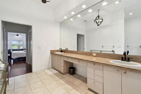 Casa en venta en Lutz, Florida, 4 dormitorios, 338.72 m2 № 1827087 - foto 23