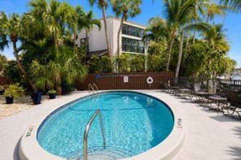 Condo in Fort Lauderdale, Florida, 2 bedrooms № 2429693 - photo 28
