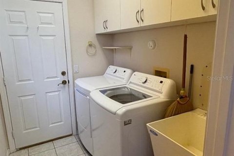 House in Dunnellon, Florida 3 bedrooms, 179.3 sq.m. № 1813590 - photo 28