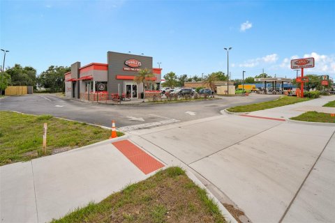 Propiedad comercial en venta en Kissimmee, Florida, 228.54 m2 № 2133713 - foto 8
