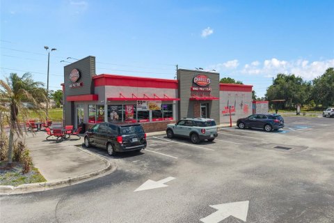Propiedad comercial en venta en Kissimmee, Florida, 228.54 m2 № 2133713 - foto 2