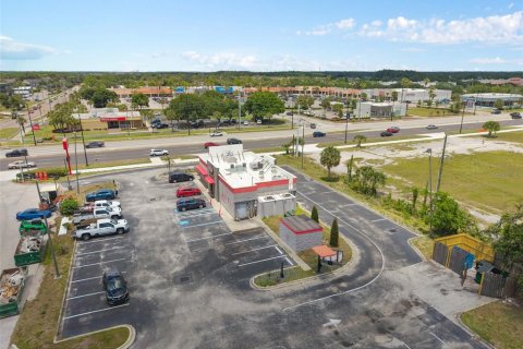 Propiedad comercial en venta en Kissimmee, Florida, 228.54 m2 № 2133713 - foto 21