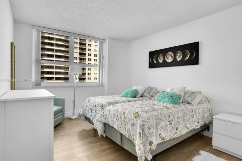 Condominio en venta en Miami, Florida, 3 dormitorios, 136.57 m2 № 2003605 - foto 9