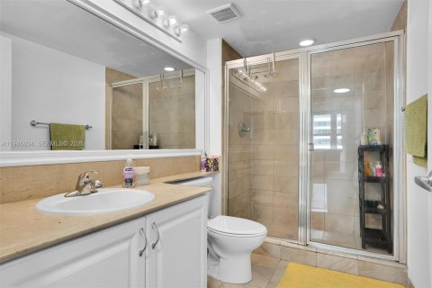 Condominio en venta en Miami, Florida, 3 dormitorios, 136.57 m2 № 2003605 - foto 12