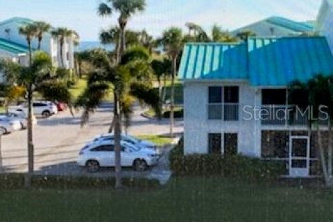 Condominio en alquiler en St. Lucie, Florida, 1 dormitorio, 62.99 m2 № 251633 - foto 2