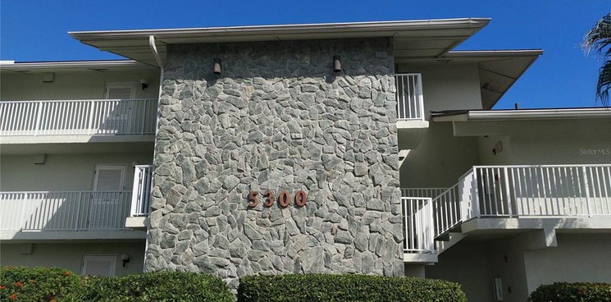 Condominio en St. Lucie, Florida, 1 dormitorio  № 251633