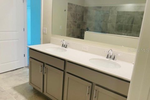 Casa en alquiler en Kissimmee, Florida, 4 dormitorios, 241.55 m2 № 1851229 - foto 12