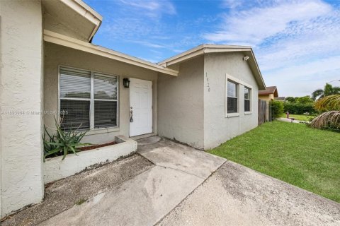 Villa ou maison à vendre à Pompano Beach, Floride: 3 chambres, 123.65 m2 № 1945957 - photo 5