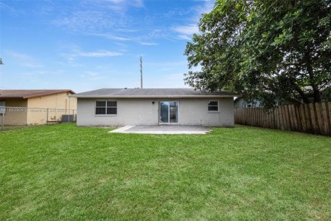 Villa ou maison à vendre à Pompano Beach, Floride: 3 chambres, 123.65 m2 № 1945957 - photo 30