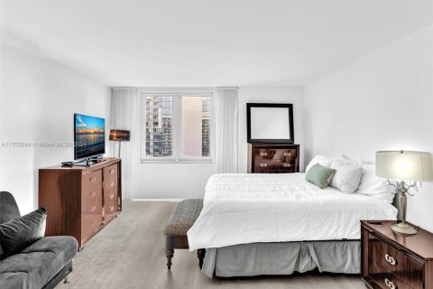 Купить кондоминиум в Майами-Бич, Флорида 1 спальня, 81.75м2, № 1986632 - фото 14