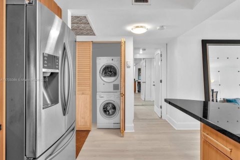 Купить кондоминиум в Майами-Бич, Флорида 1 спальня, 81.75м2, № 1986632 - фото 8