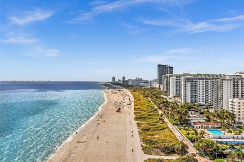 Купить кондоминиум в Майами-Бич, Флорида 1 спальня, 81.75м2, № 1986632 - фото 18