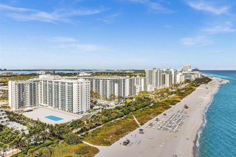 Купить кондоминиум в Майами-Бич, Флорида 1 спальня, 81.75м2, № 1986632 - фото 17