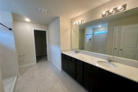 Villa ou maison à louer à Kissimmee, Floride: 5 chambres, 247.12 m2 № 2238694 - photo 10