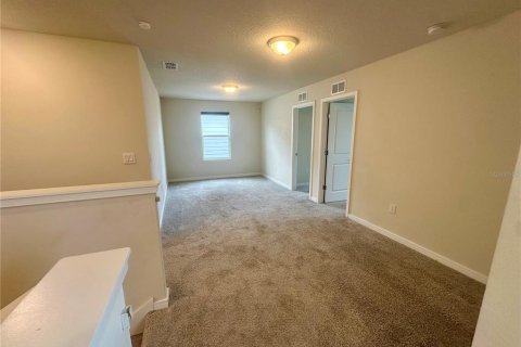 Villa ou maison à louer à Kissimmee, Floride: 5 chambres, 247.12 m2 № 2238694 - photo 8