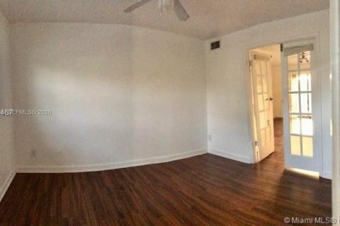 Condo in Sunrise, Florida, 1 bedroom  № 2046355 - photo 7