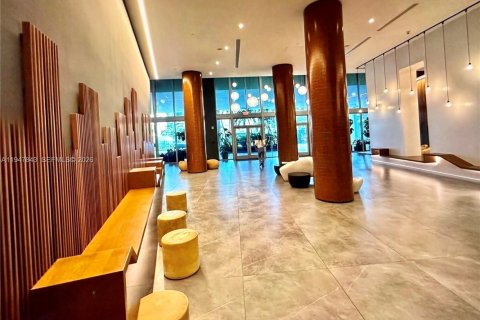 Condominio en venta en Miami, Florida, 1 dormitorio, 71.35 m2 № 2154455 - foto 10