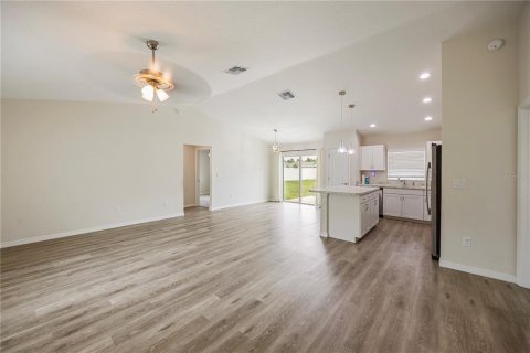 Villa ou maison à vendre à Ocala, Floride: 3 chambres, 129.13 m2 № 2398592 - photo 4
