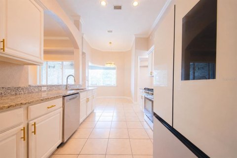 House in Winter Haven, Florida 5 bedrooms, 246.47 sq.m. № 2129148 - photo 20