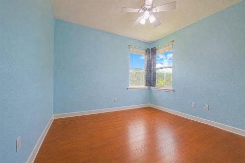 House in Winter Haven, Florida 5 bedrooms, 246.47 sq.m. № 2129148 - photo 28