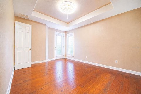 House in Winter Haven, Florida 5 bedrooms, 246.47 sq.m. № 2129148 - photo 21