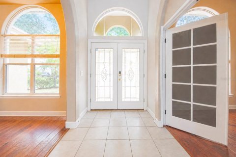 House in Winter Haven, Florida 5 bedrooms, 246.47 sq.m. № 2129148 - photo 7