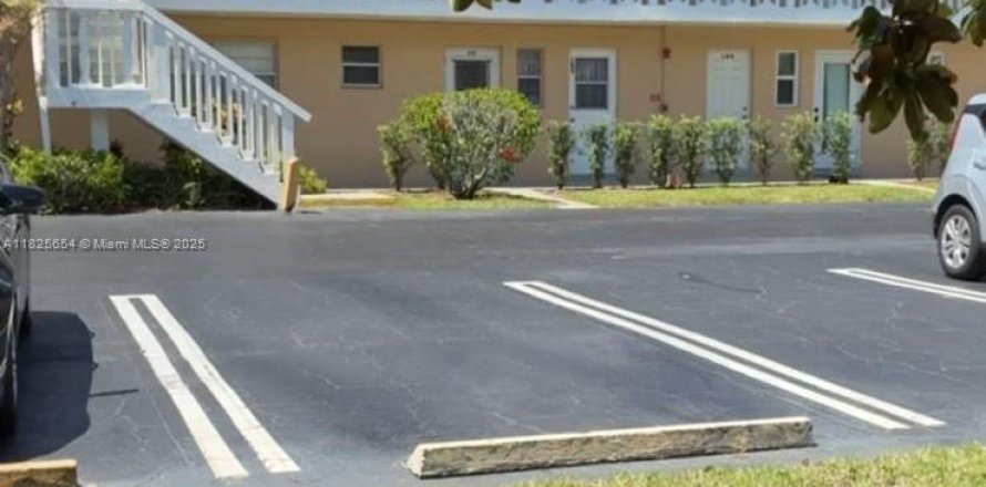 Condominio en Boynton Beach, Florida, 2 dormitorios № 1794881