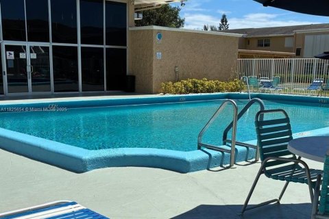Condominio en venta en Boynton Beach, Florida, 2 dormitorios, 80.82 m2 № 1794881 - foto 27