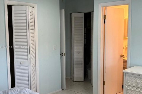 Condominio en venta en Boynton Beach, Florida, 2 dormitorios, 80.82 m2 № 1794881 - foto 17
