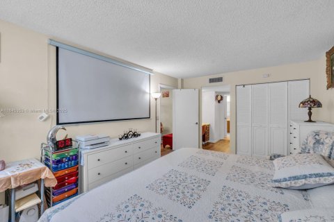 Condominio en venta en Margate, Florida, 1 dormitorio, 66.89 m2 № 1983520 - foto 8