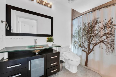 Купить кондоминиум в Майами, Флорида 3 спальни, 224.36м2, № 2019606 - фото 23