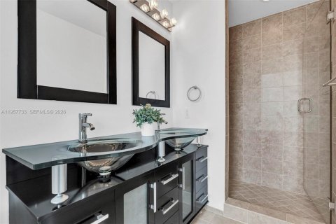 Купить кондоминиум в Майами, Флорида 3 спальни, 224.36м2, № 2019606 - фото 18