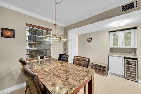 Copropriété à vendre à Pompano Beach, Floride: 2 chambres, 99.59 m2 № 2253588 - photo 2