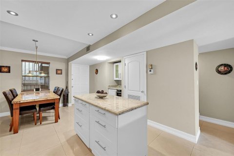 Copropriété à vendre à Pompano Beach, Floride: 2 chambres, 99.59 m2 № 2253588 - photo 4