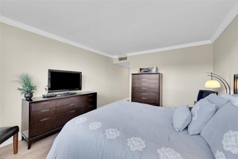Copropriété à vendre à Pompano Beach, Floride: 2 chambres, 99.59 m2 № 2253588 - photo 17