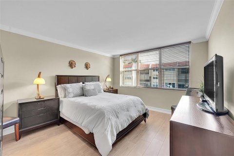 Copropriété à vendre à Pompano Beach, Floride: 2 chambres, 99.59 m2 № 2253588 - photo 15