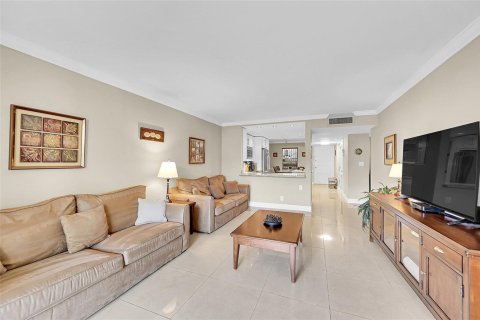 Copropriété à vendre à Pompano Beach, Floride: 2 chambres, 99.59 m2 № 2253588 - photo 8