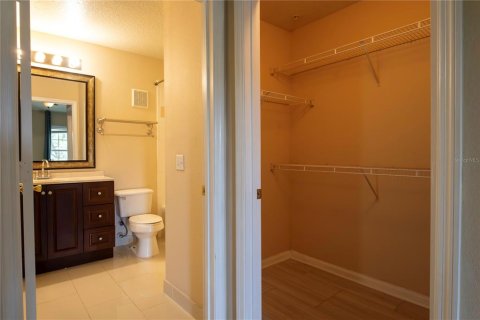 Condo in Orlando, Florida, 3 bedrooms  № 1744148 - photo 12