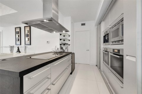 Снять в аренду кондоминиум в Санни-Айлс-Бич, Флорида 2 спальни, 139.26м2, № 2062939 - фото 19