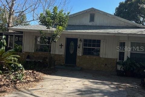 House in Osteen, Florida 4 bedrooms, 192.31 sq.m. № 1539203 - photo 1