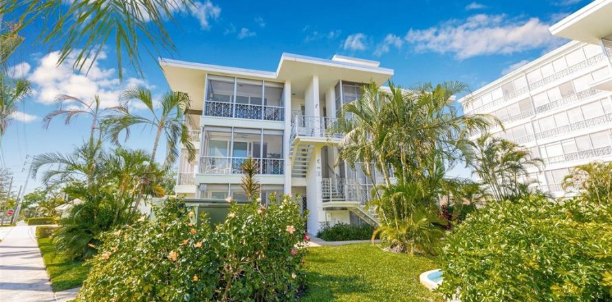 Condo à Saint Petersburg, Floride, 1 chambre № 2275527