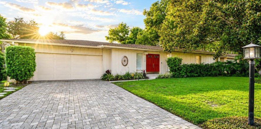 Villa ou maison à Orlando, Floride 3 chambres, 154.03 m2 № 2157470