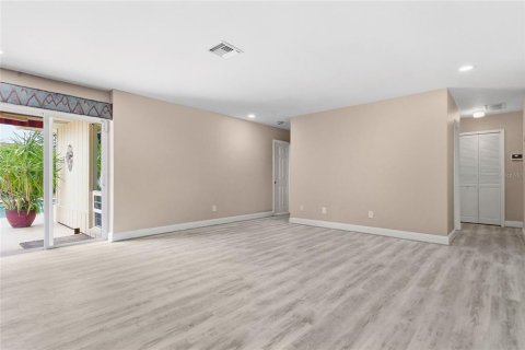 Villa ou maison à vendre à Orlando, Floride: 3 chambres, 154.03 m2 № 2157470 - photo 11